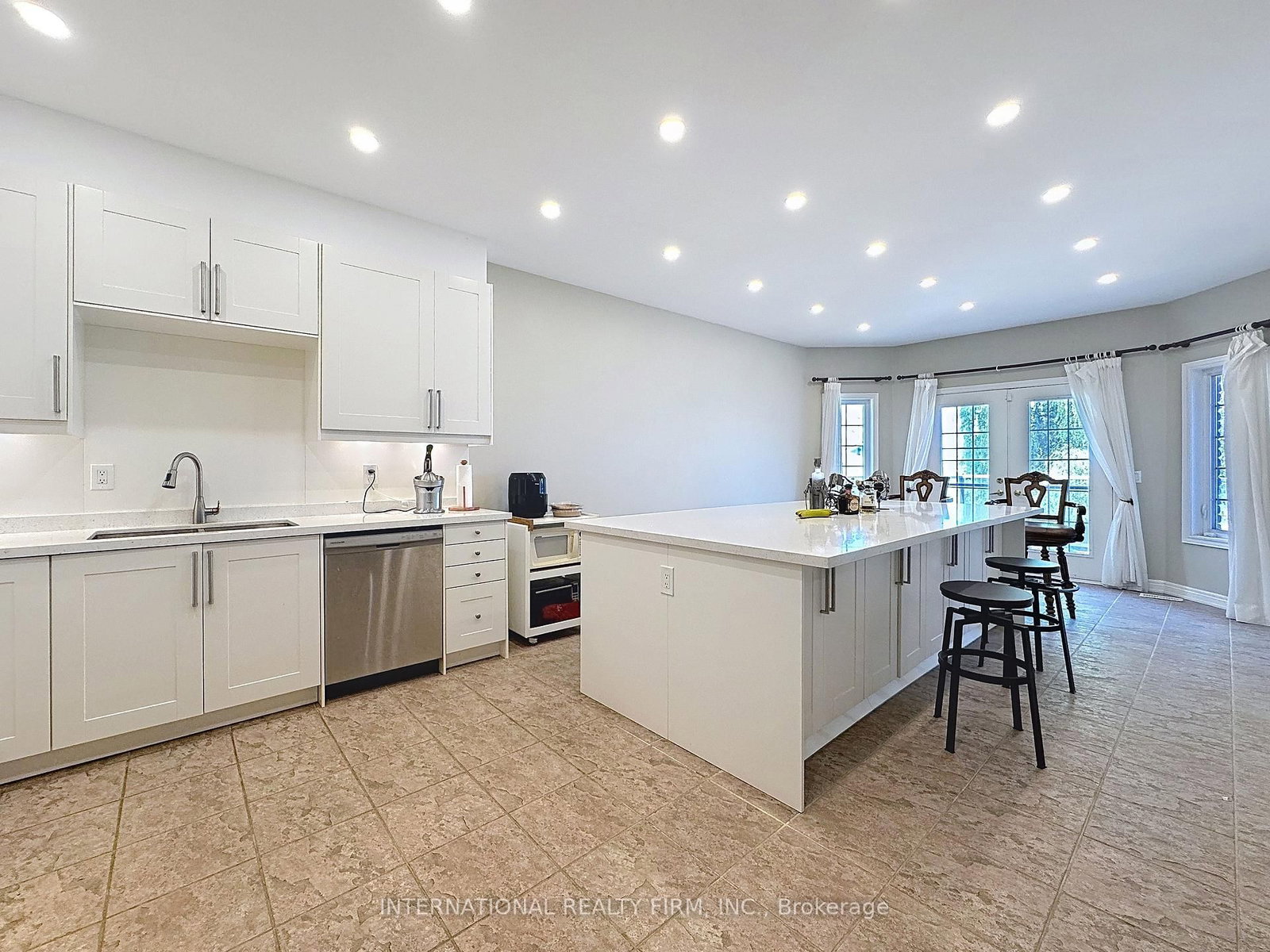 966 Shore Lane • Wasaga Beach, ON photo 38