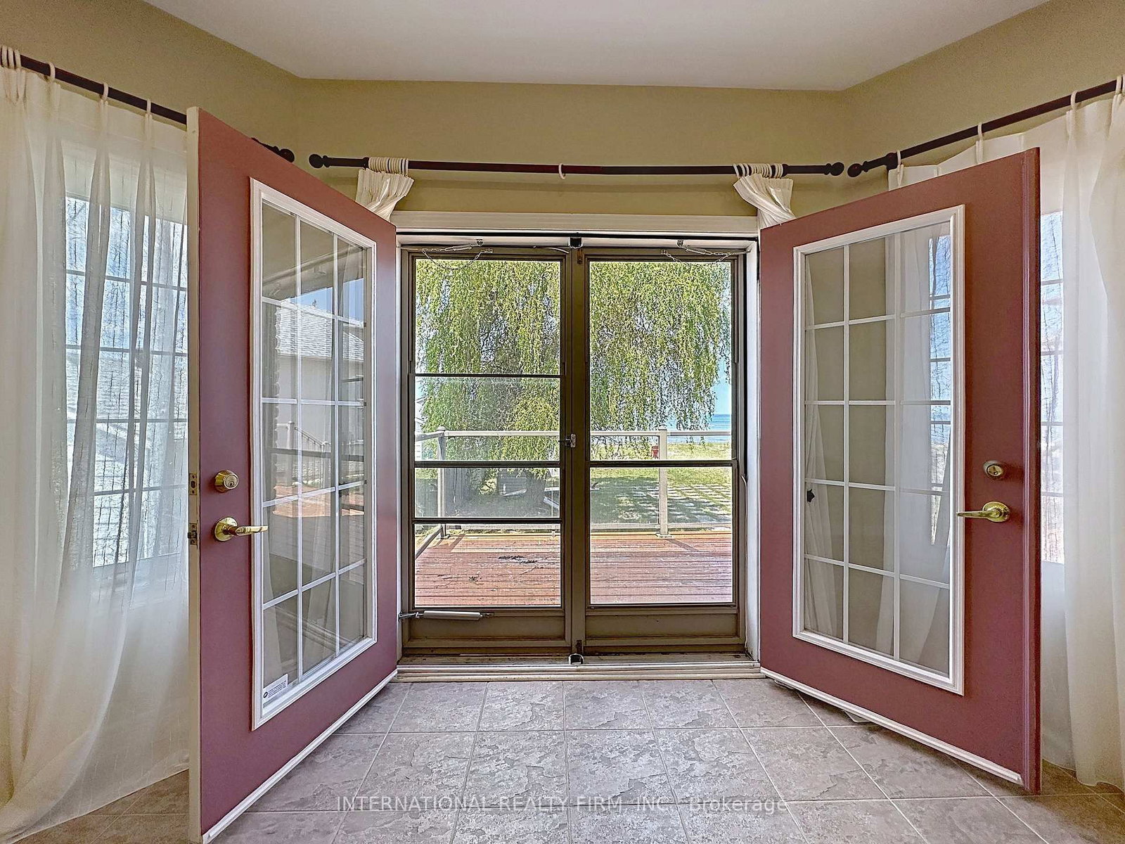 966 Shore Lane • Wasaga Beach, ON photo 39