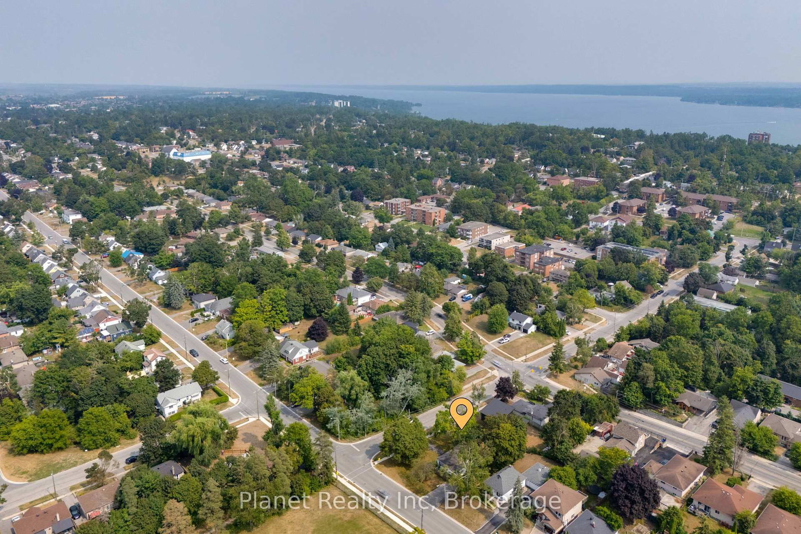 170 Berczy Street • Barrie, ON photo 11
