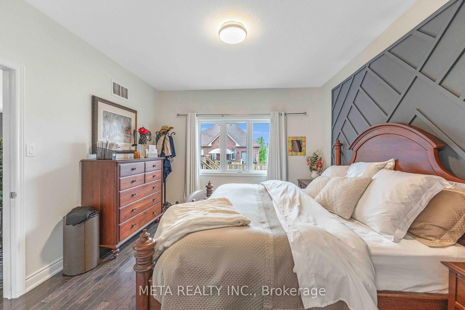 18 Hughes Street • Collingwood, ON photo 28
