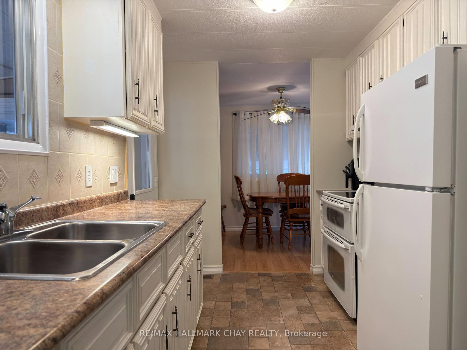 13 Carruthers Street N • Wasaga Beach, ON photo 14