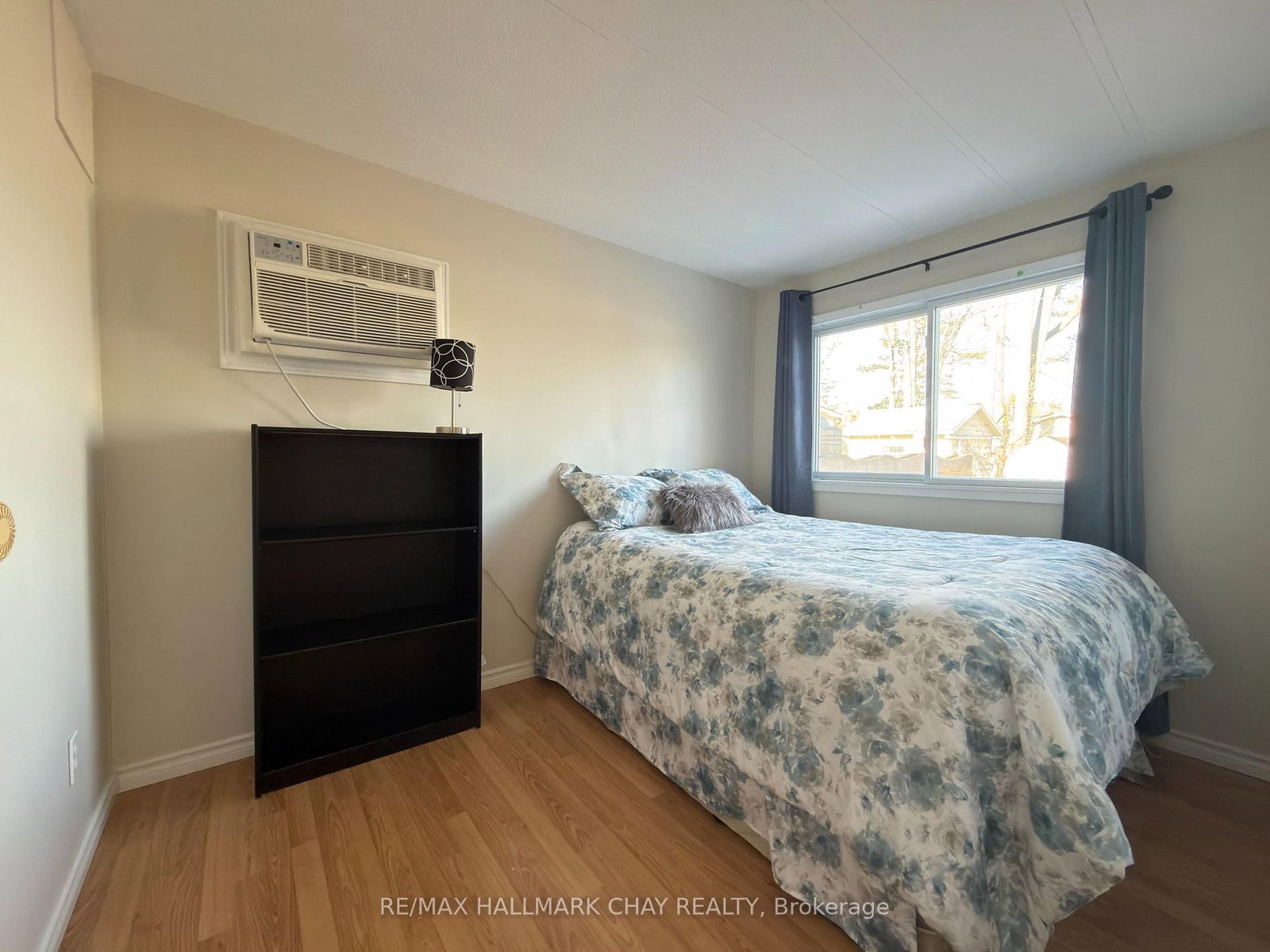 13 Carruthers Street N • Wasaga Beach, ON photo 18
