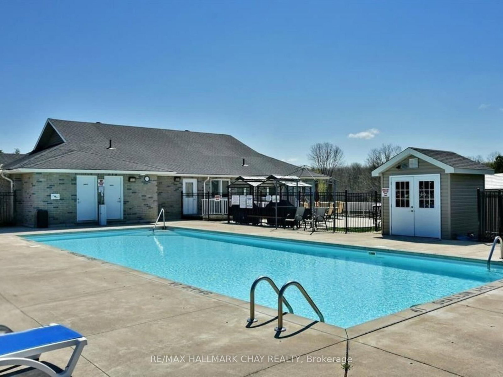 13 Carruthers Street N • Wasaga Beach, ON photo 32