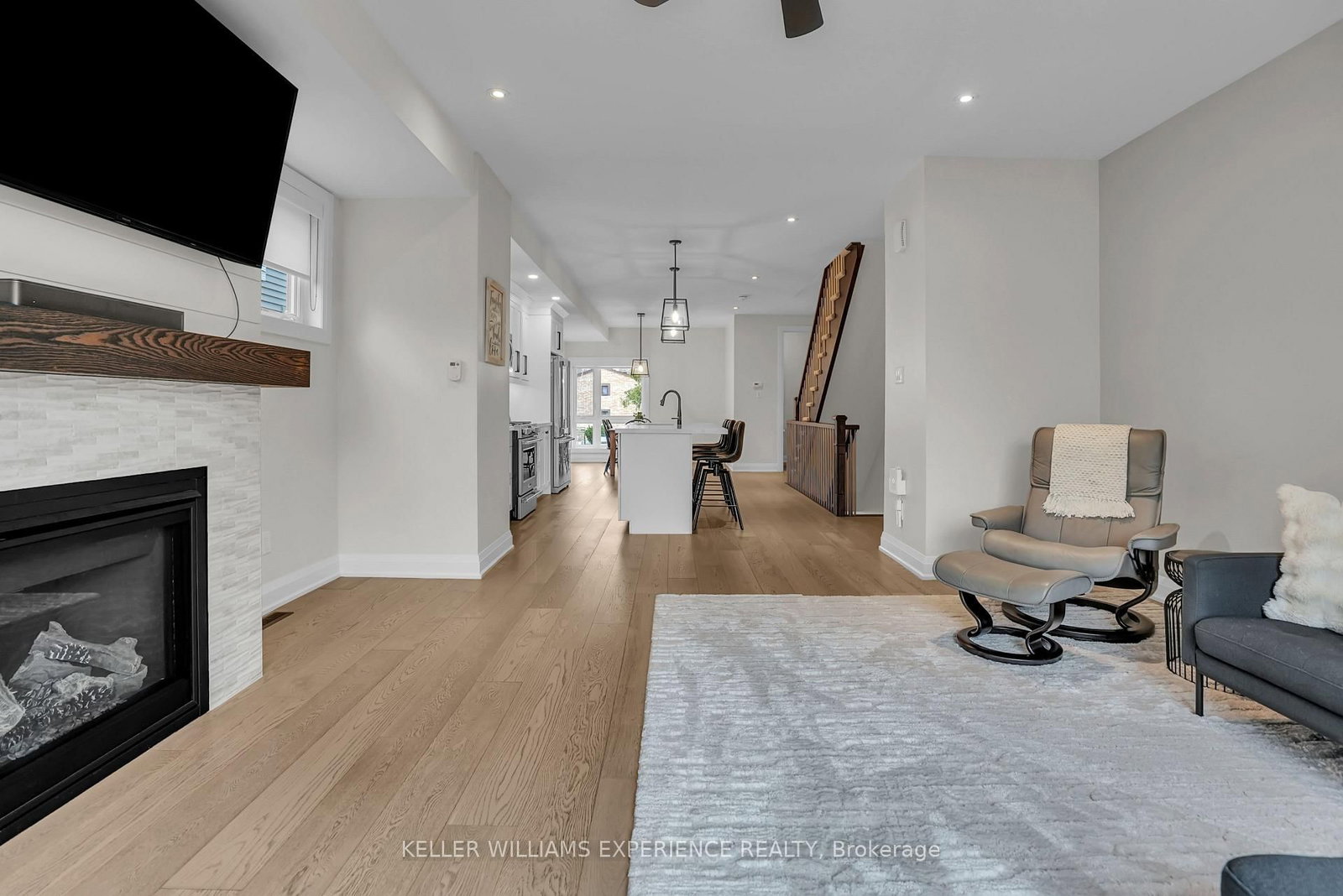 86 Clapperton Street • Barrie, ON photo 13