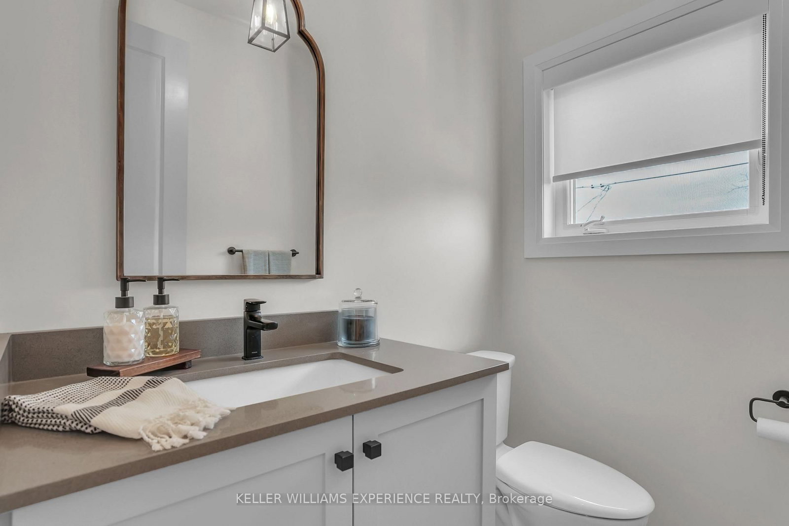 86 Clapperton Street • Barrie, ON photo 17