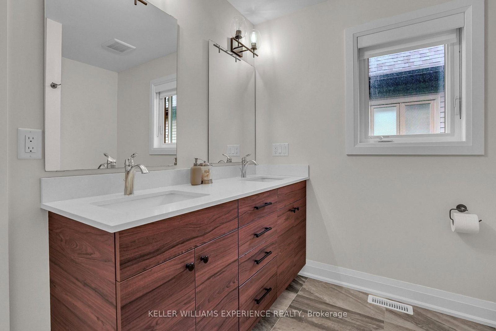 86 Clapperton Street • Barrie, ON photo 22