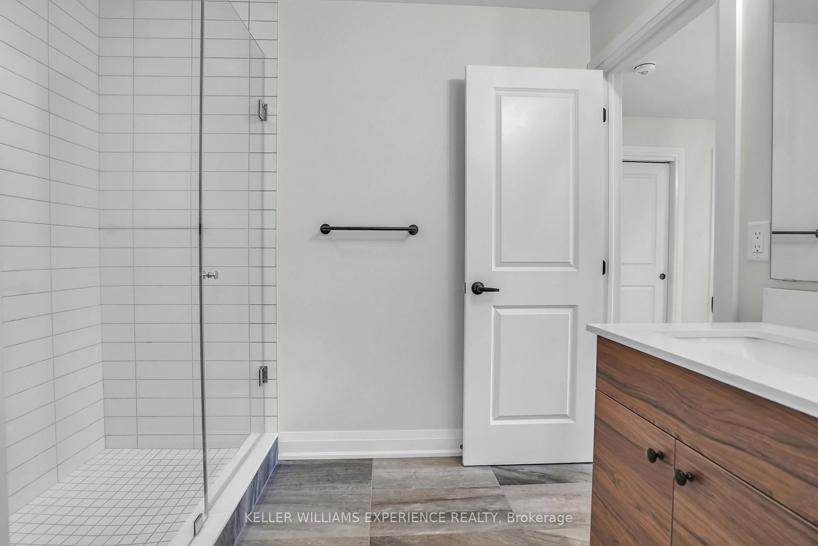 86 Clapperton Street • Barrie, ON photo 23