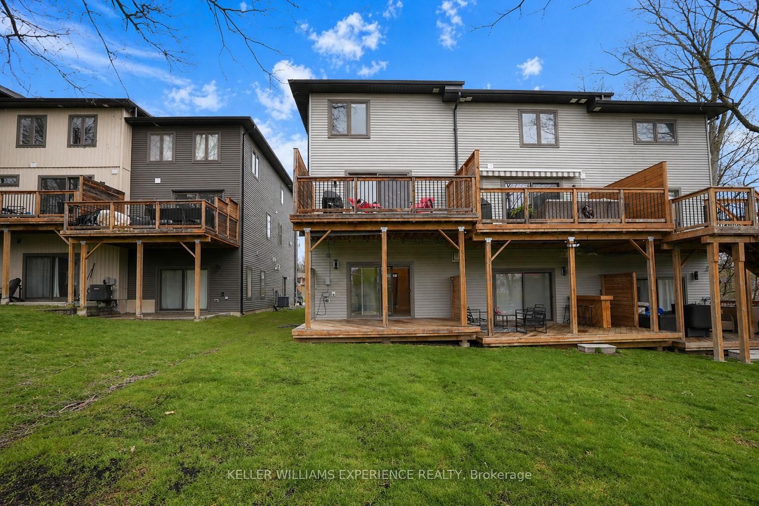 86 Clapperton Street • Barrie, ON photo 34