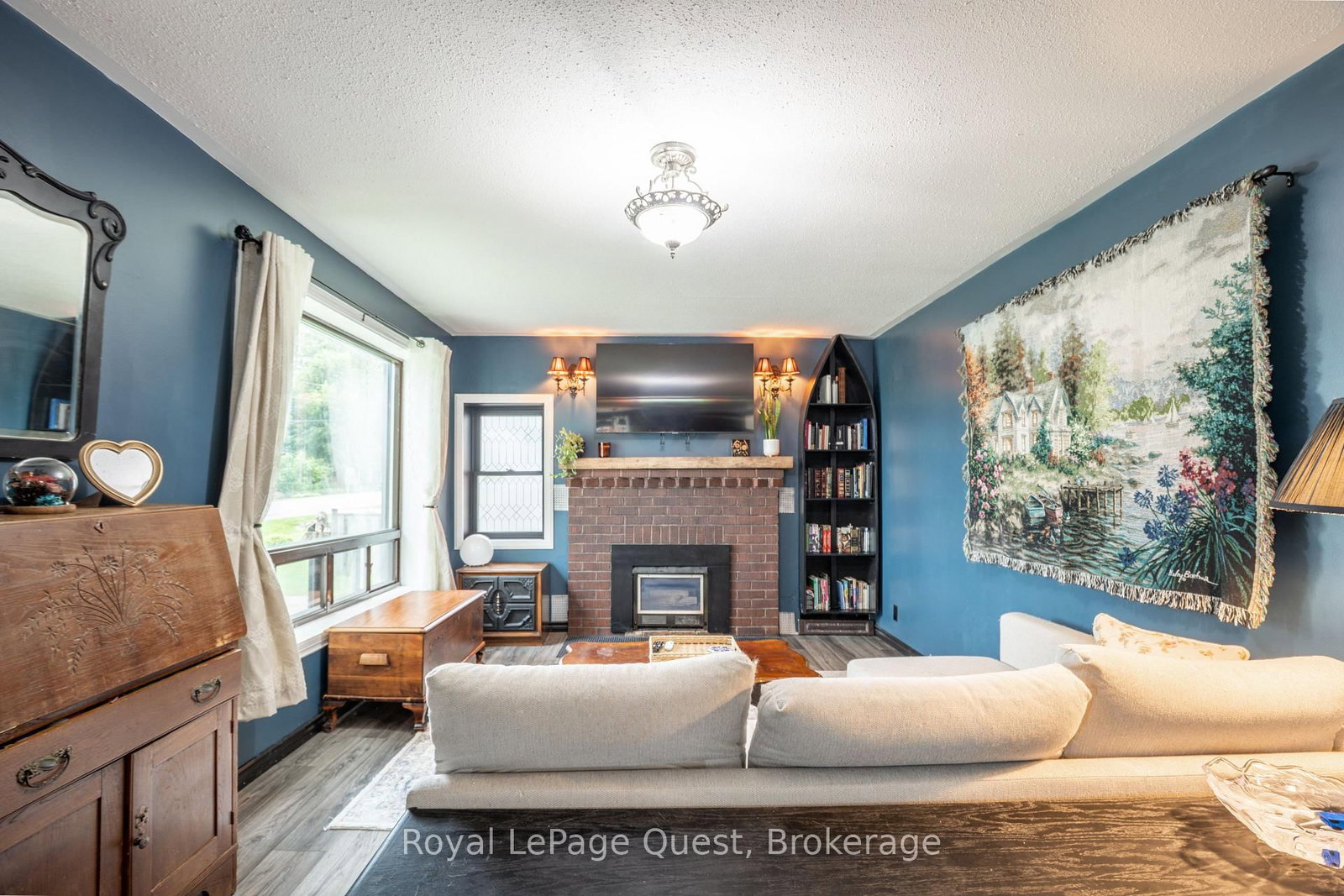 22 Creighton Street S • Orillia, ON photo 10