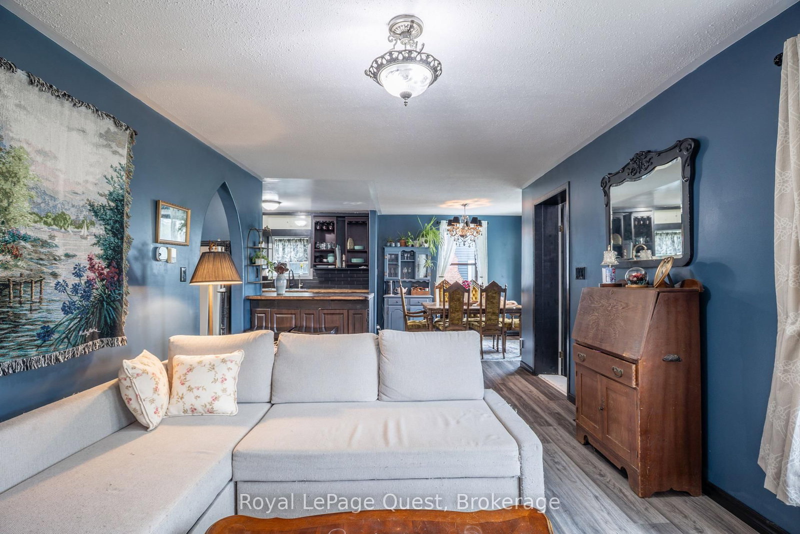 22 Creighton Street S • Orillia, ON photo 11