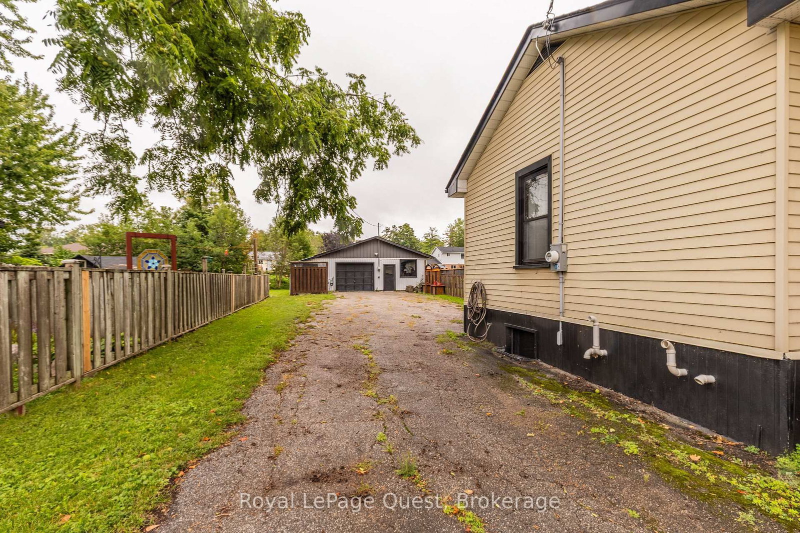 22 Creighton Street S • Orillia, ON photo 19