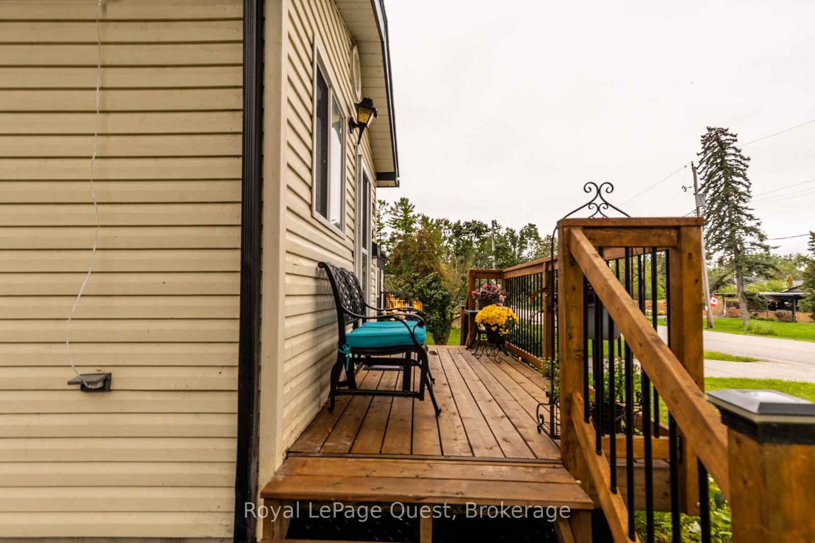 22 Creighton Street S • Orillia, ON photo 3