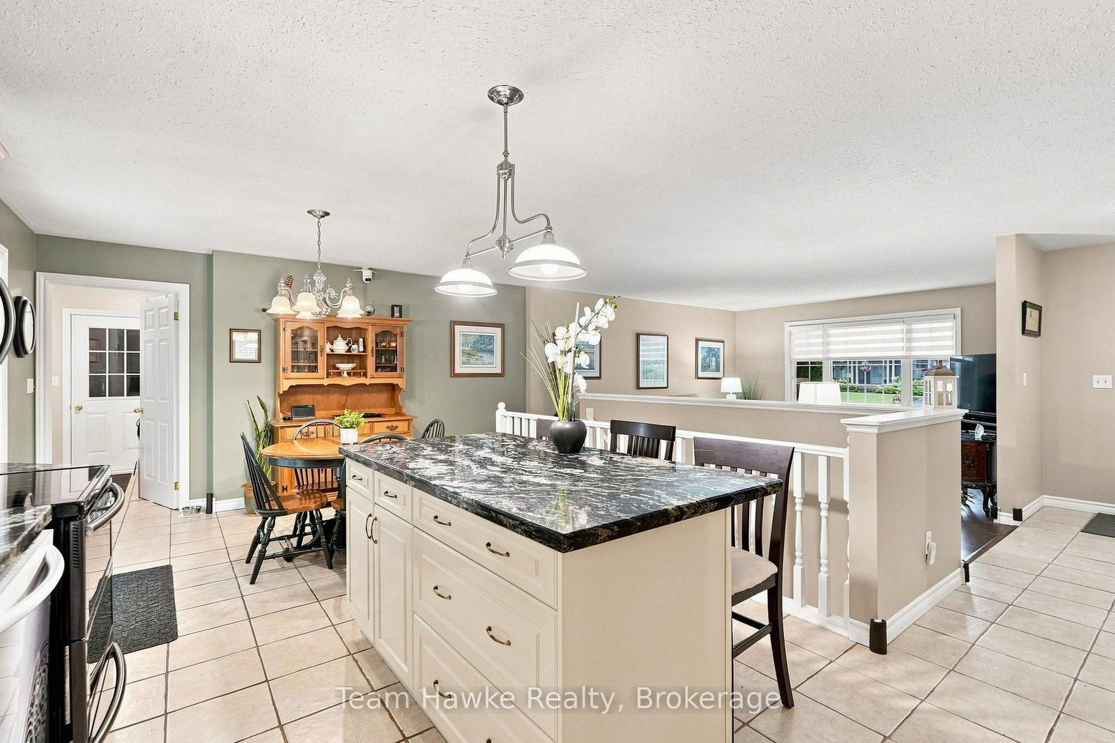 27 Johnston Street • Tiny, ON photo 12