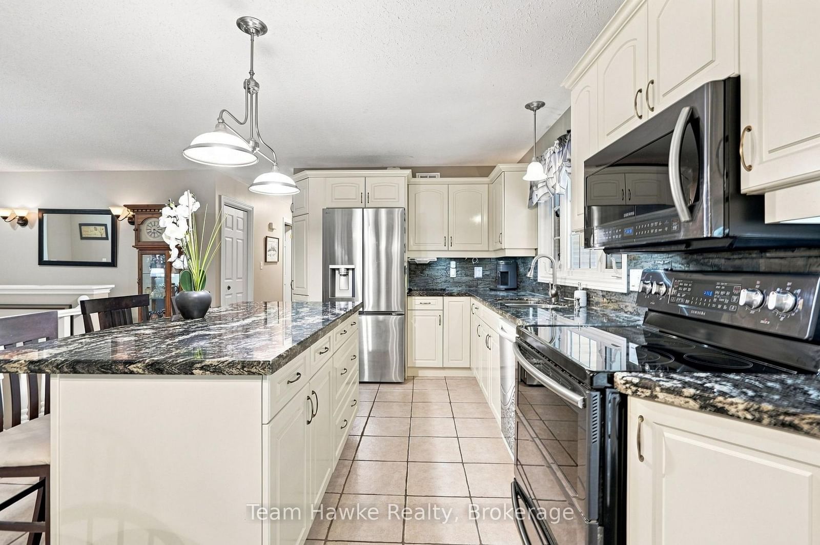 27 Johnston Street • Tiny, ON photo 13