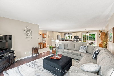 27 Johnston Street • Tiny, ON photo 9