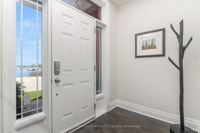 12 WHEELHOUSE Crescent • Collingwood, ON photo 5