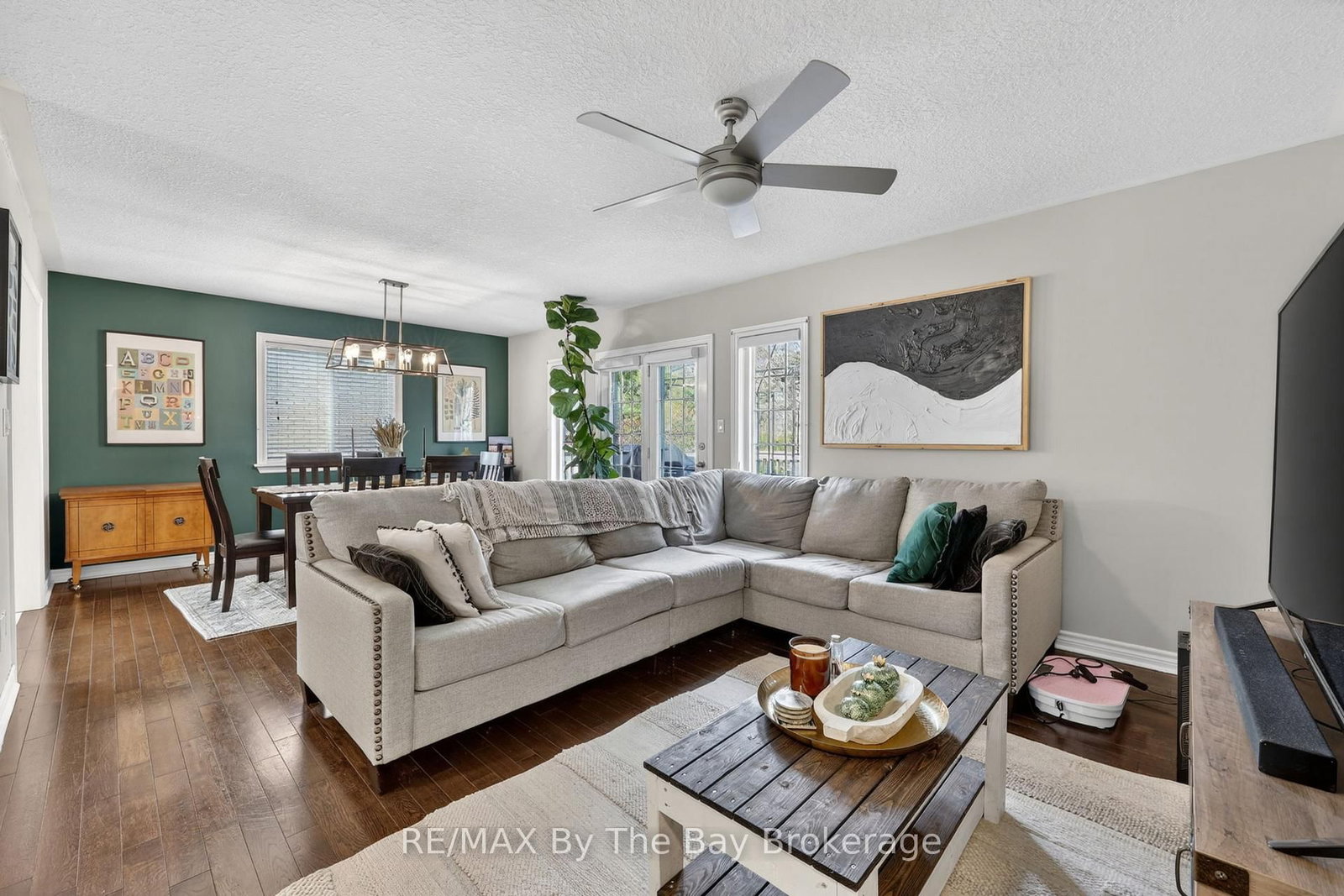 326 Golf Course Road • Wasaga Beach, ON photo 14