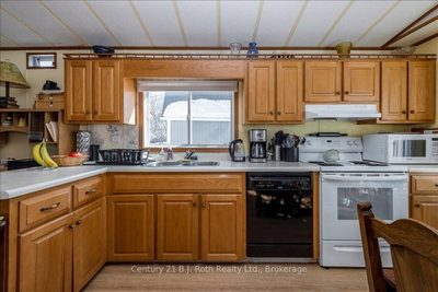 1 Smiths Lane • Midland, ON photo 6