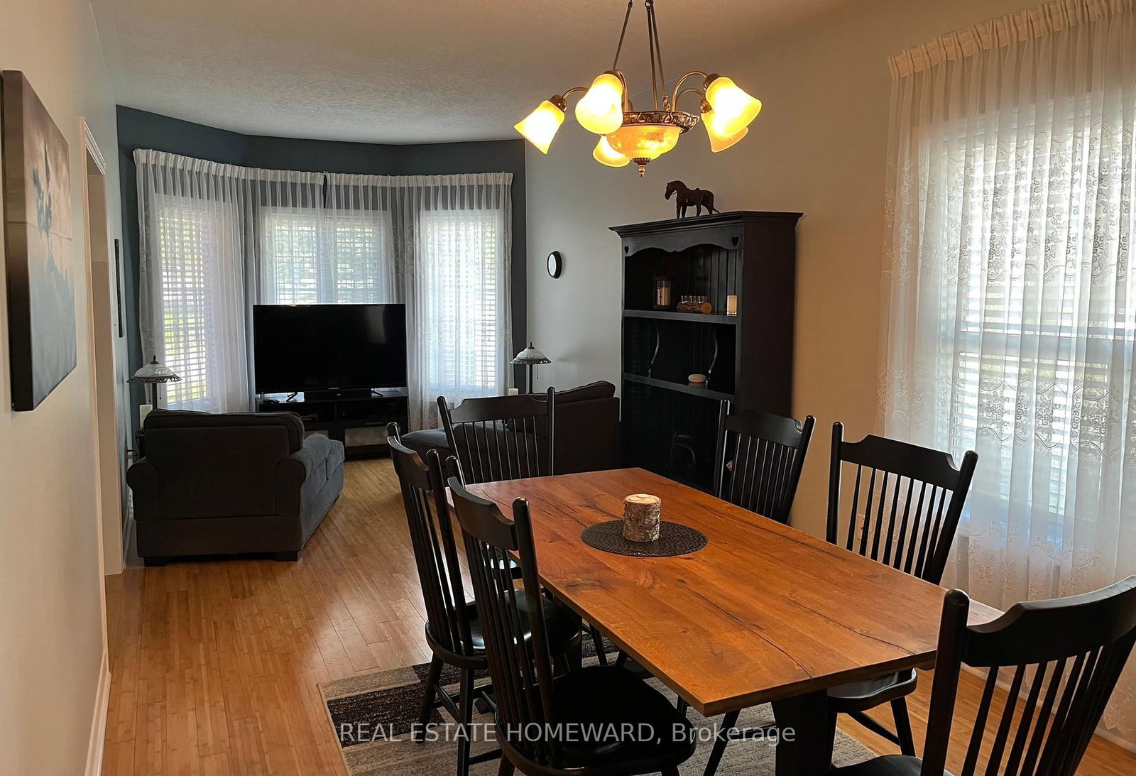 139 Birkhall Place • Barrie, ON photo 6