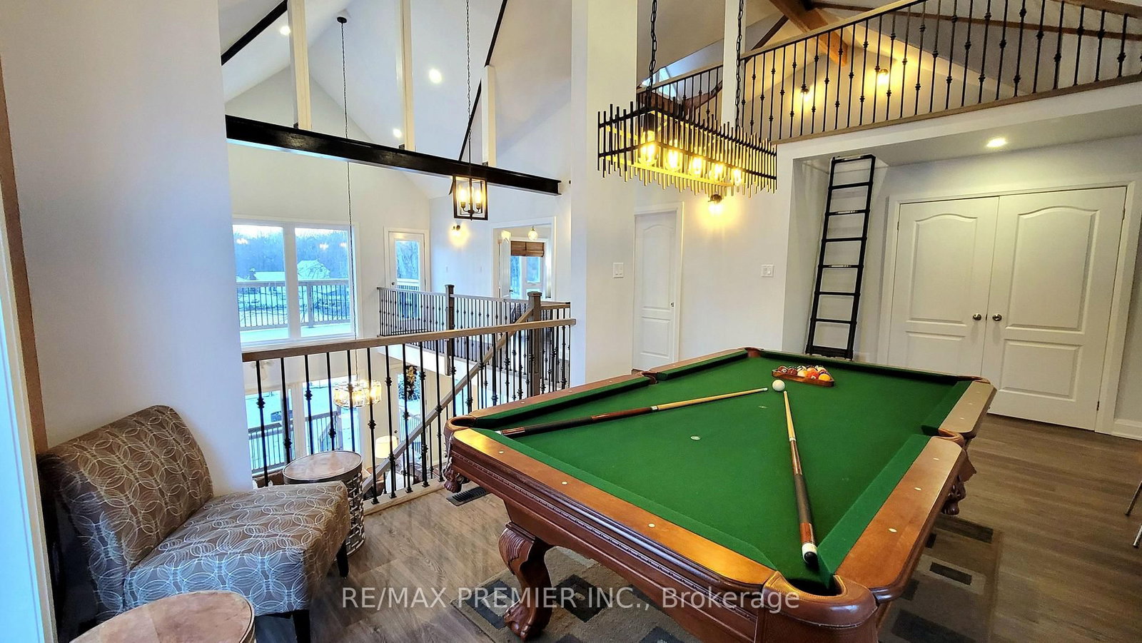 1651 Peninsula Pt Road • Severn, ON photo 9