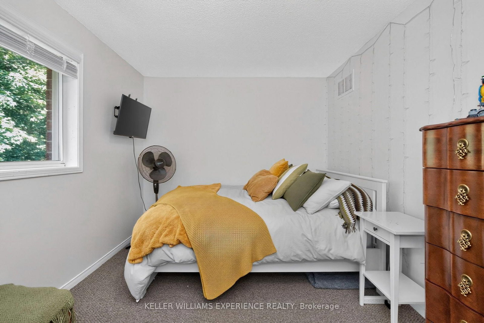 38 Kenwell Crescent • #9 • Barrie, ON photo 18
