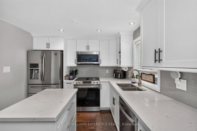 38 Kenwell Crescent • #9 • Barrie, ON photo 8
