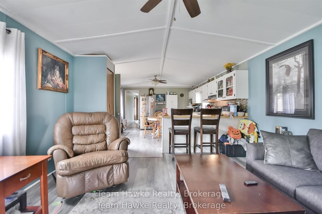48 Northland Drive • Midland, ON photo 10