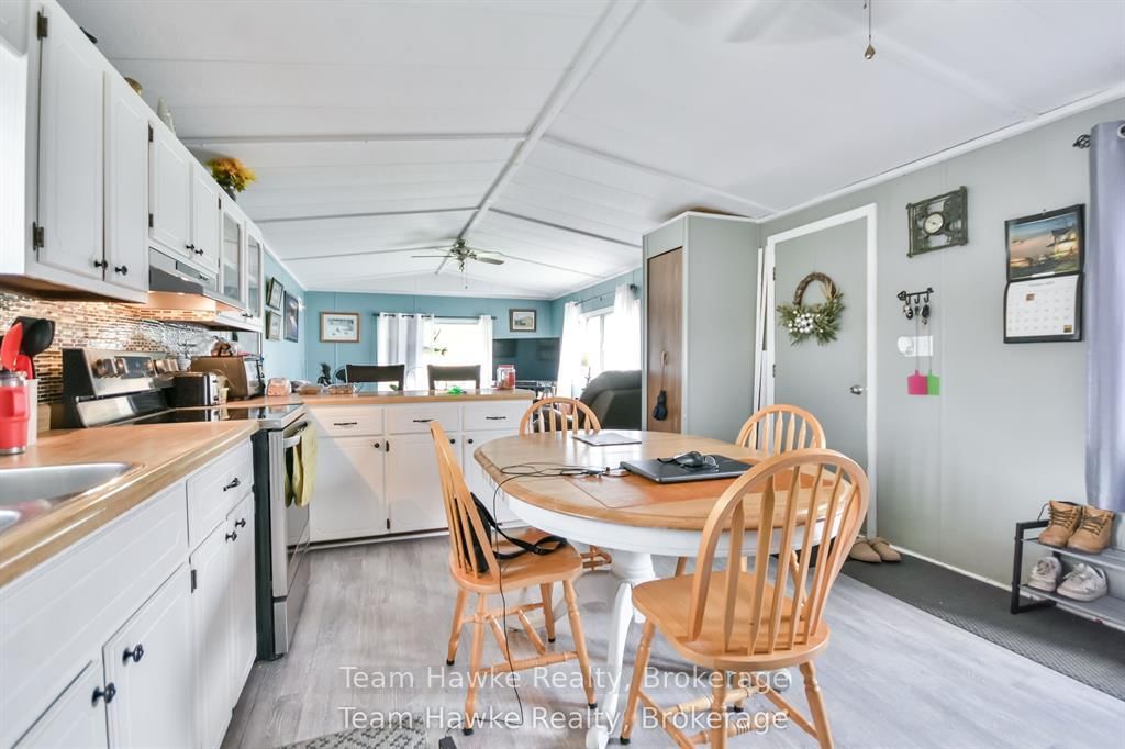 48 Northland Drive • Midland, ON photo 14
