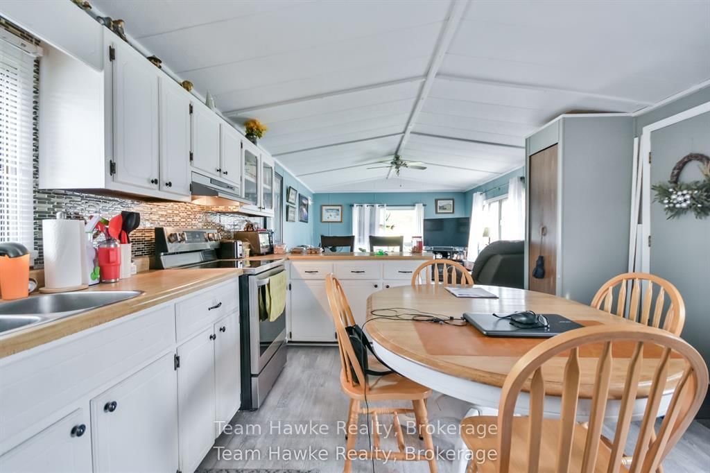 48 Northland Drive • Midland, ON photo 15