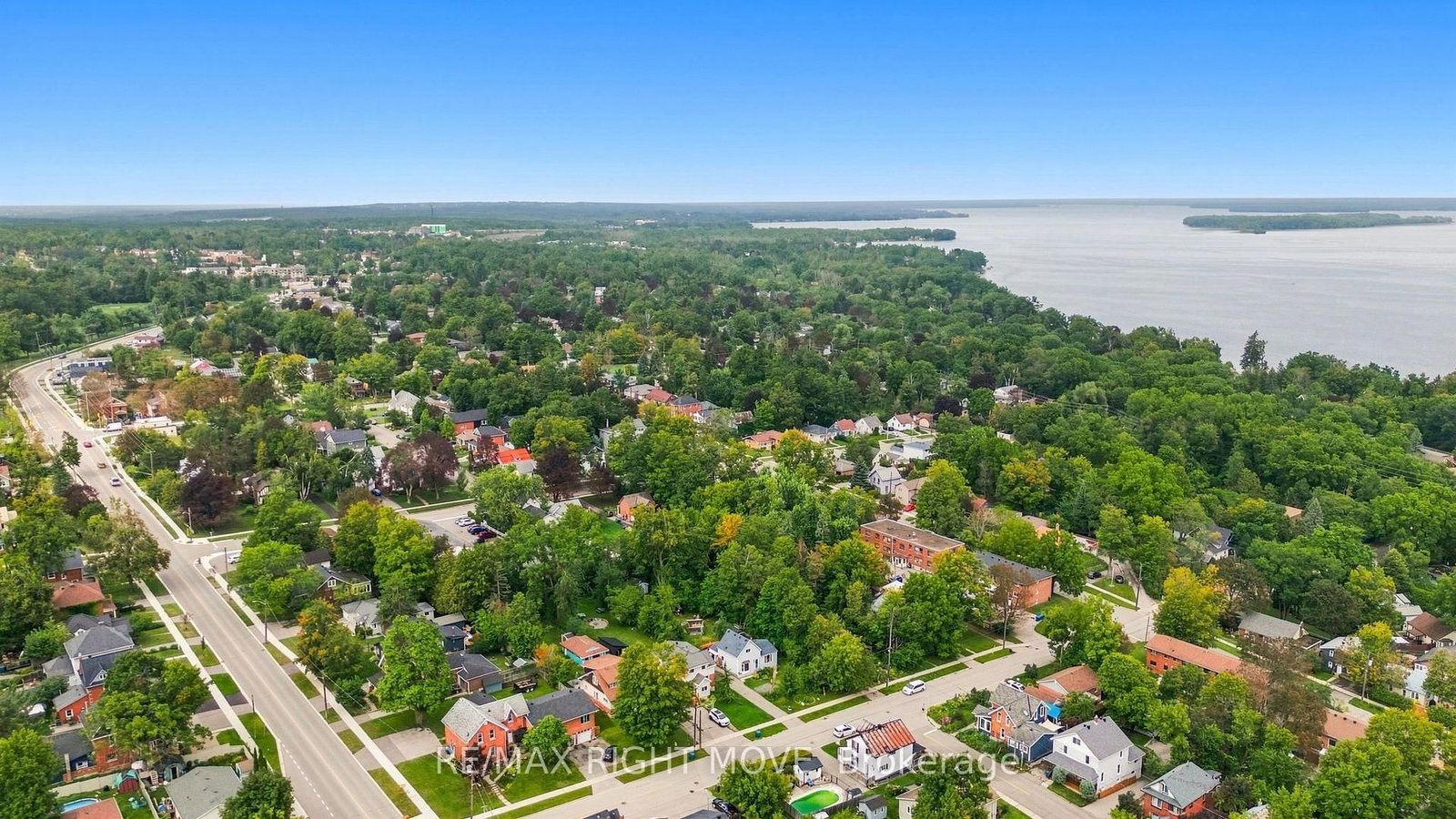 138 Borland Street E • Orillia, ON photo 32