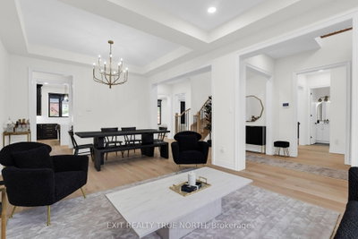 106 Rugman Crescent • Springwater, ON photo 8