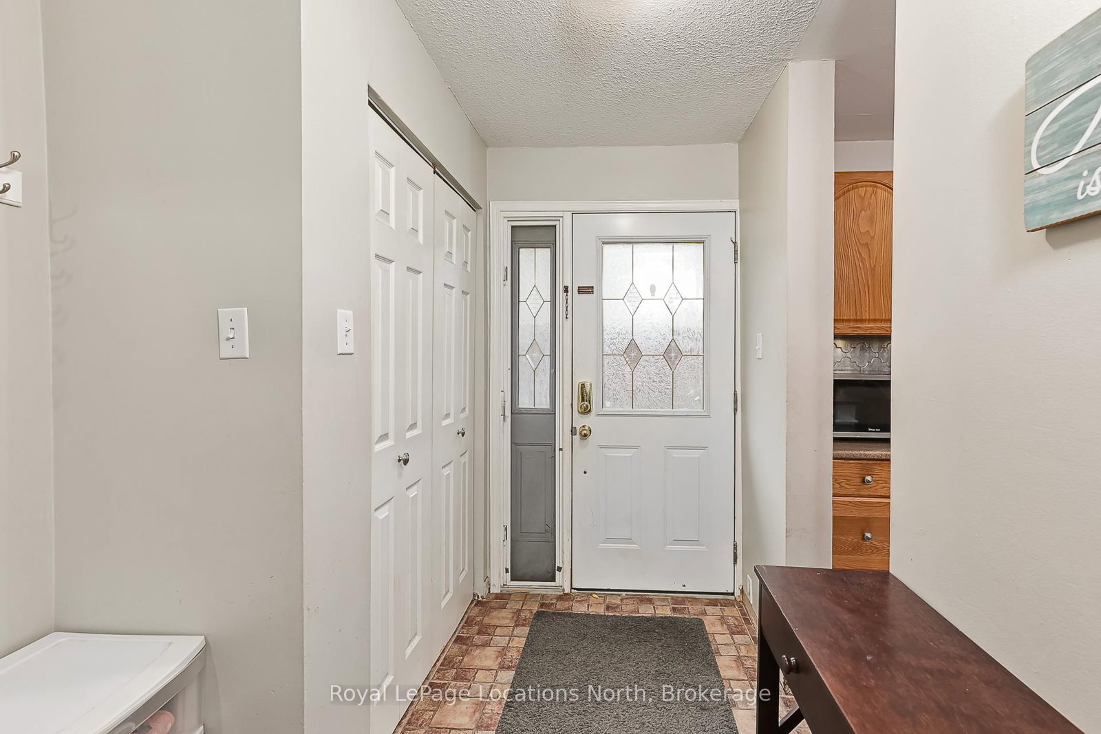 590 Tenth Street • Collingwood, ON photo 3