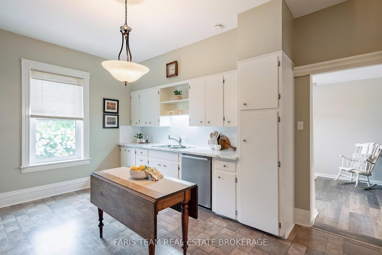 421 Midland Avenue • Midland, ON photo 6