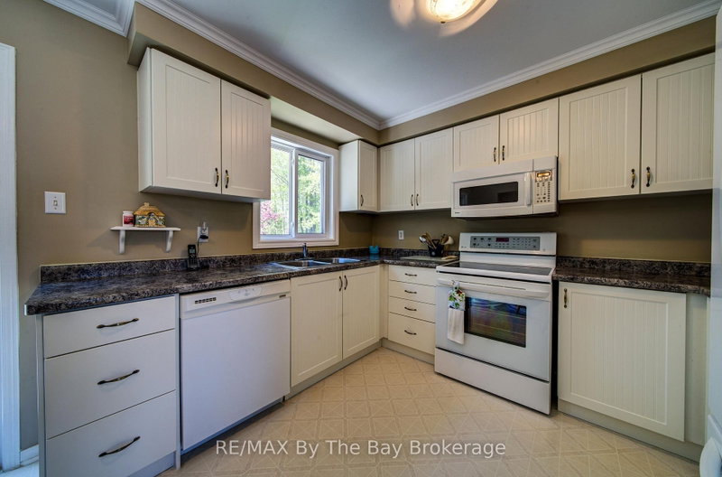 12 Silver Birch Avenue