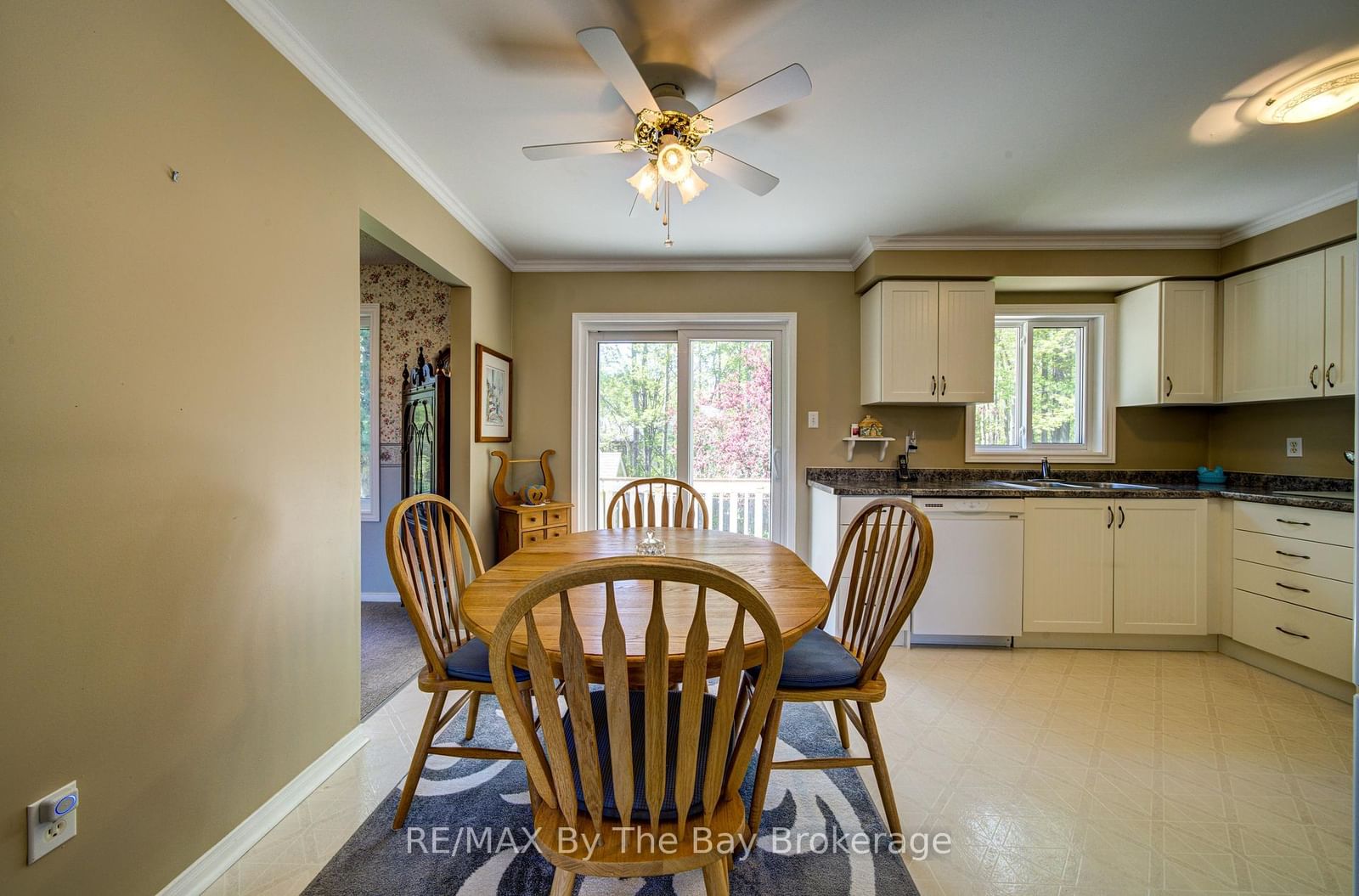 12 Silver Birch Avenue • Wasaga Beach, ON photo 9