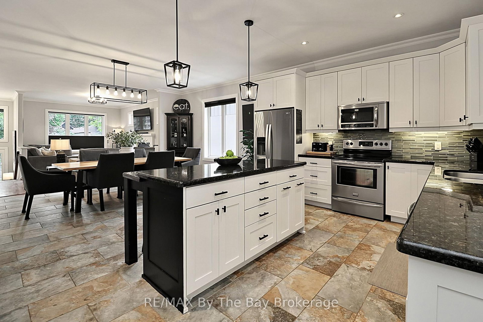 320 Birch Street • Collingwood, ON photo 18
