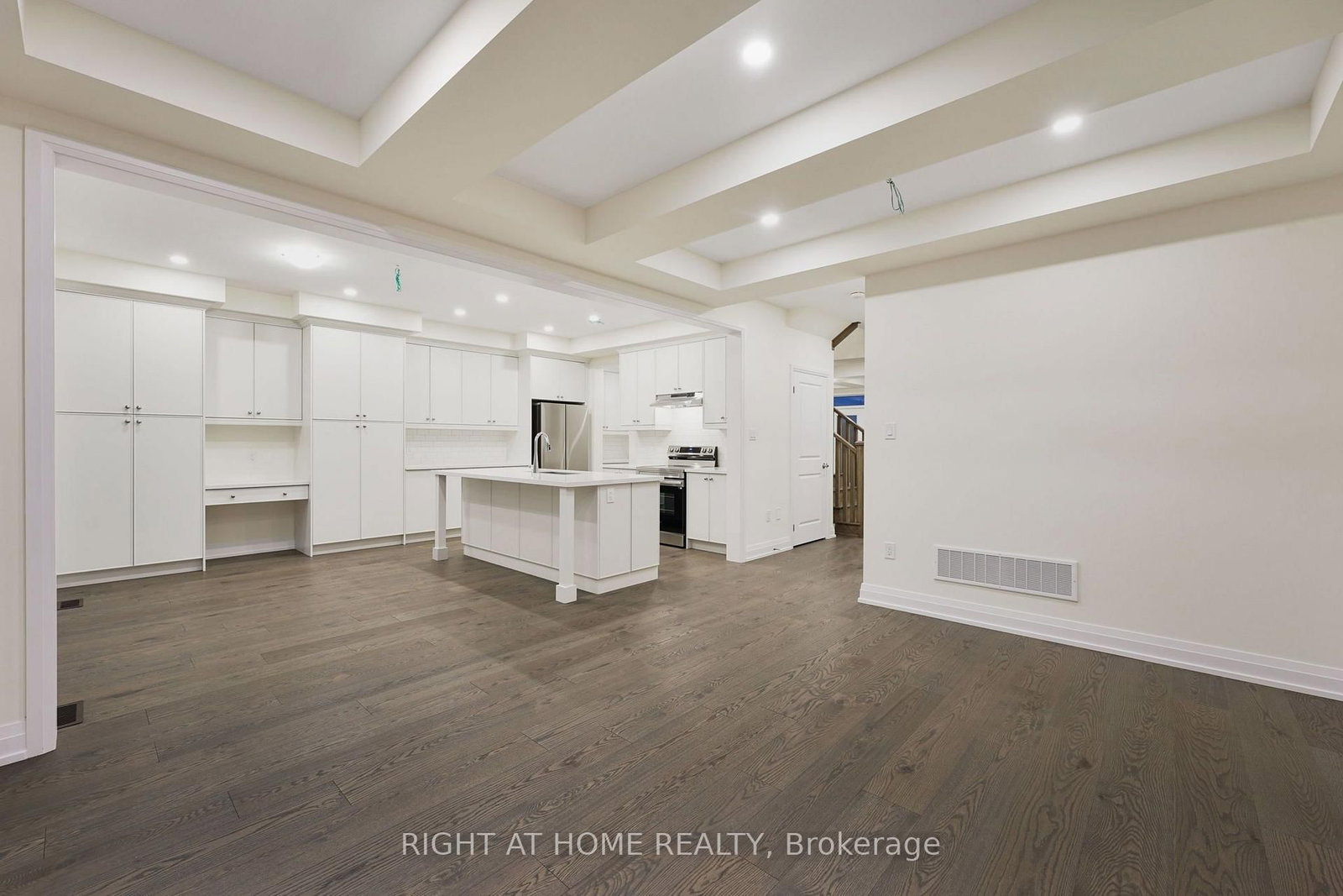 53 Bearberry Road • Springwater, ON photo 12