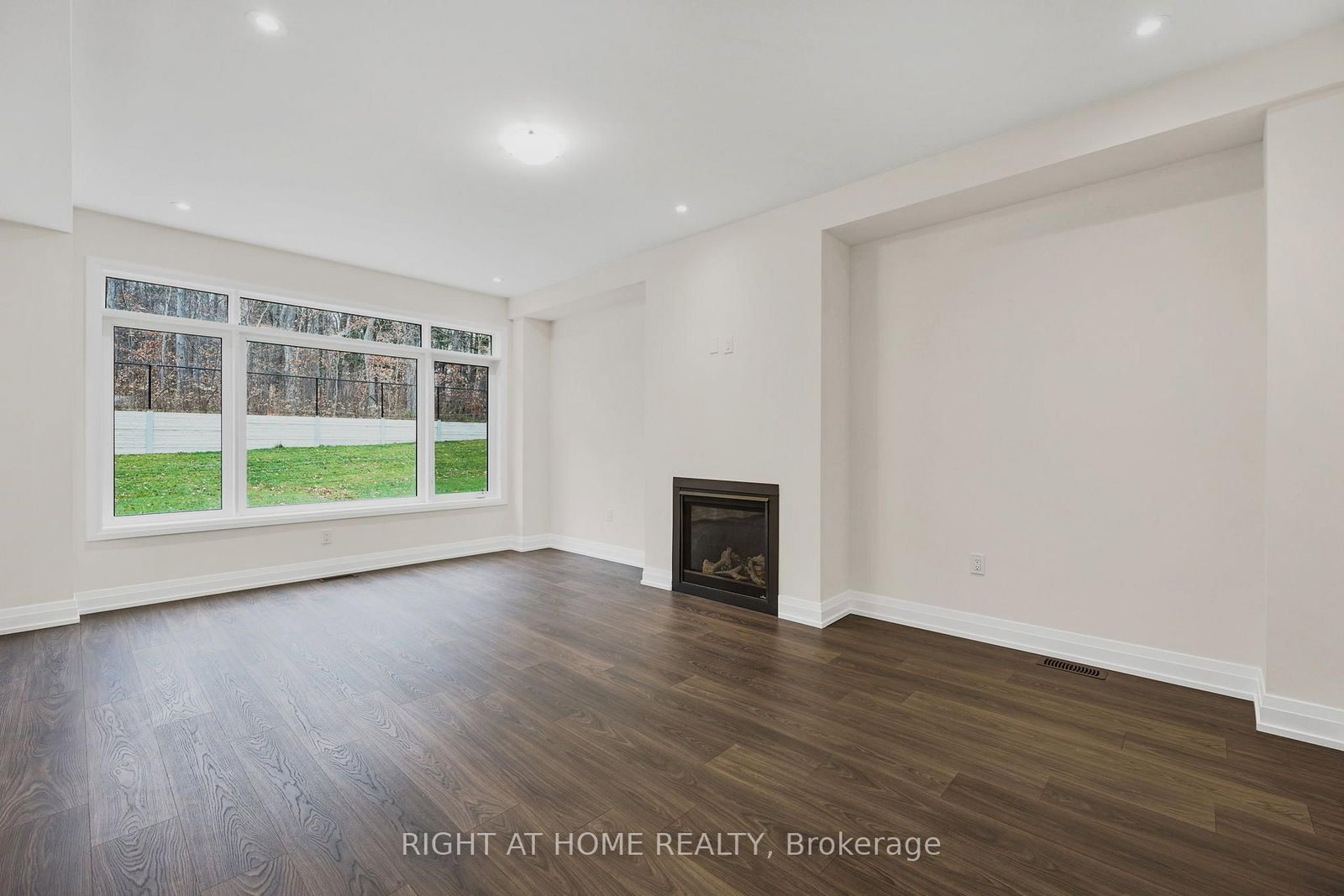 51 Bearberry Road • Springwater, ON photo 10