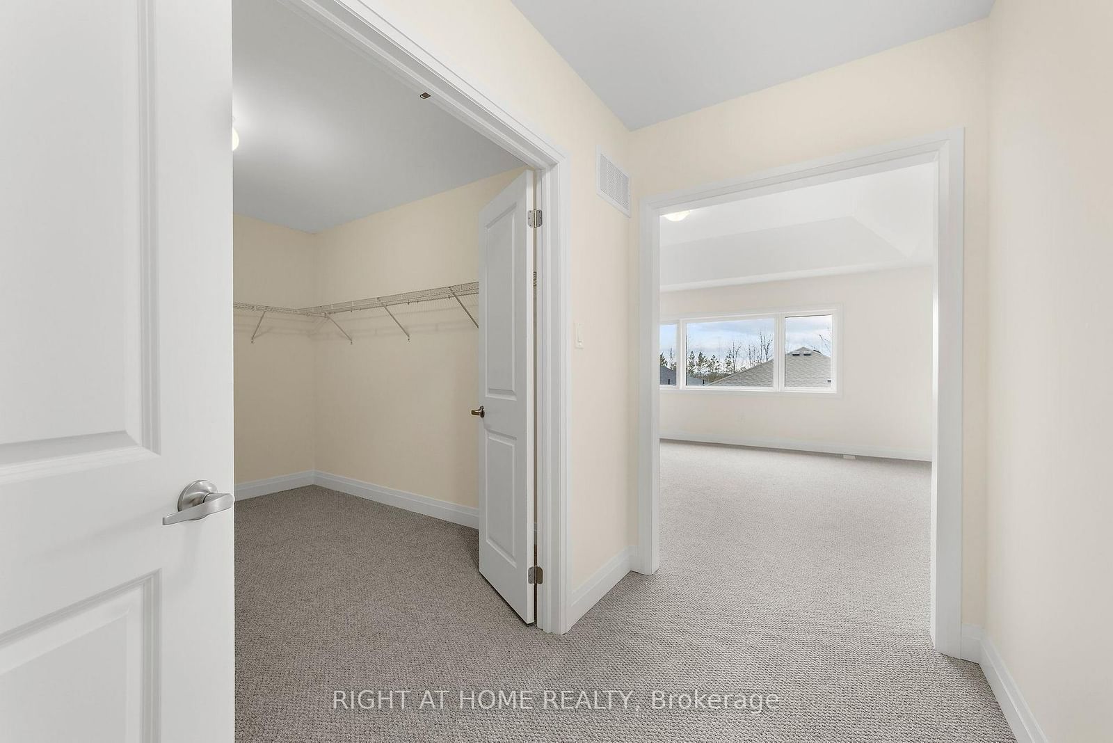 46 Daffodil Road • Springwater, ON photo 16