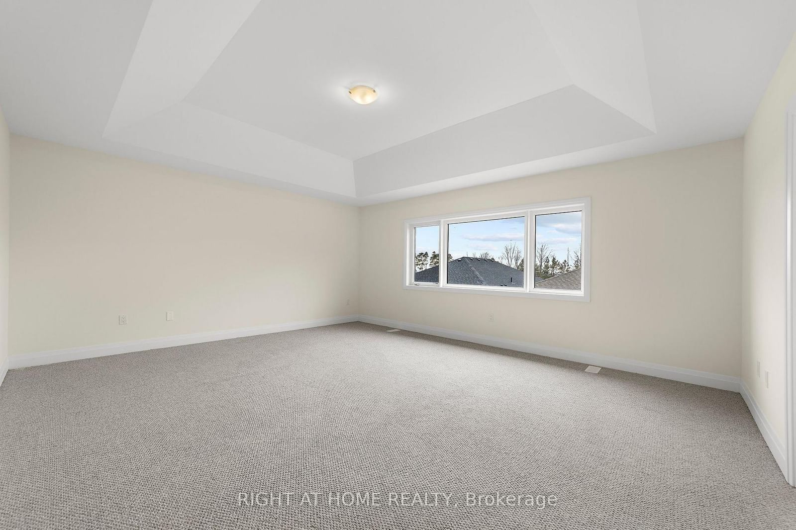 46 Daffodil Road • Springwater, ON photo 17