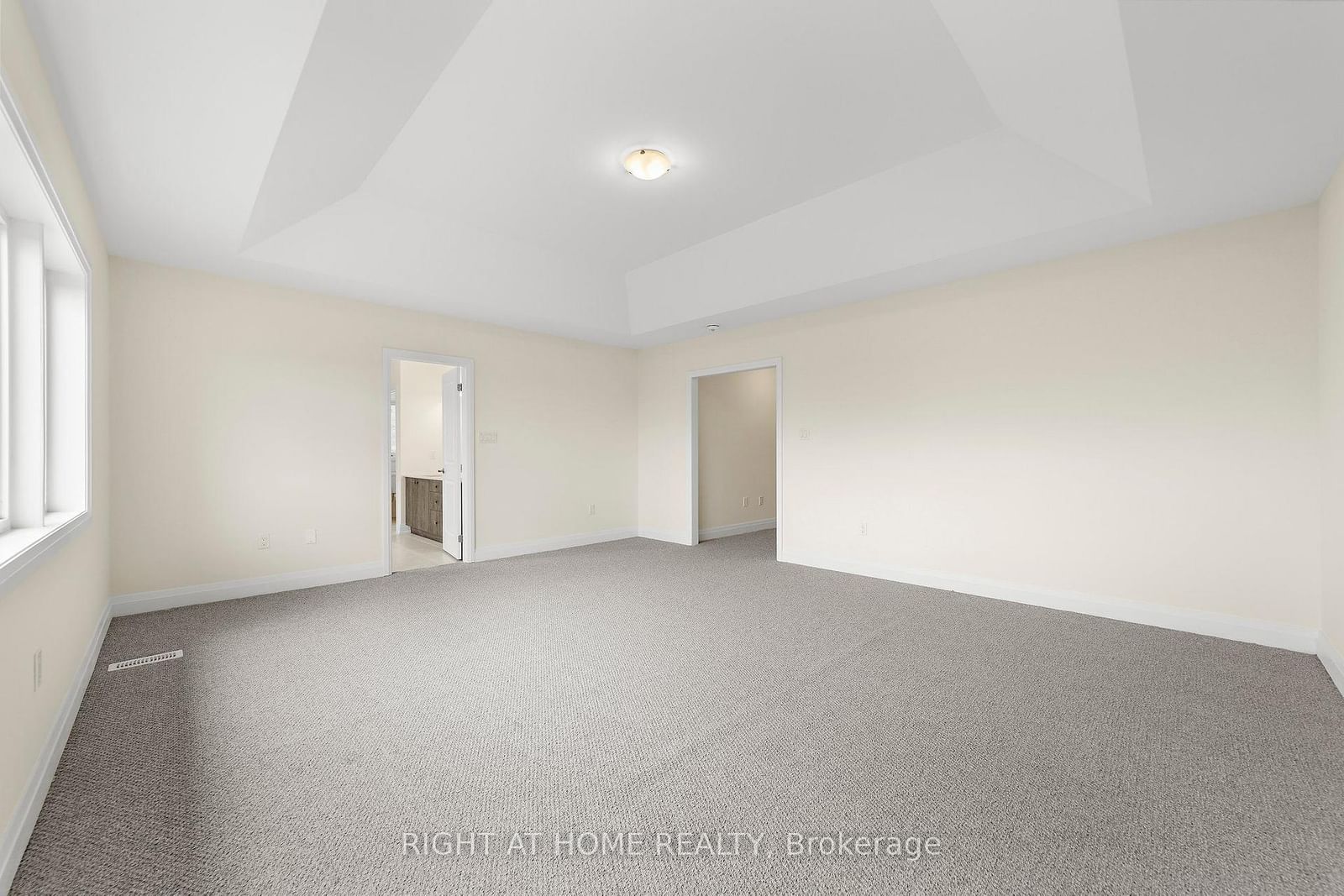 46 Daffodil Road • Springwater, ON photo 18