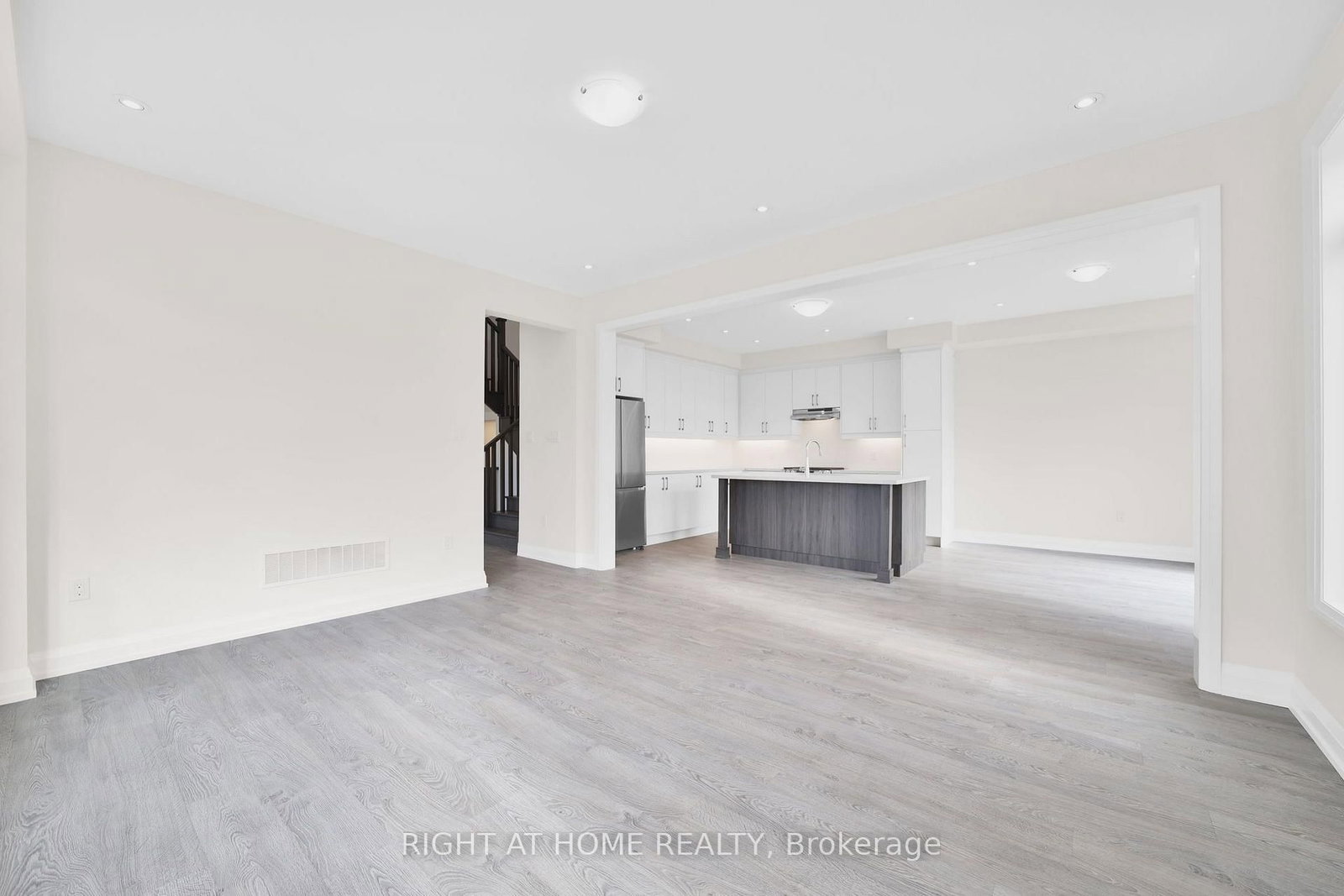 46 Bearberry Road • Springwater, ON photo 11