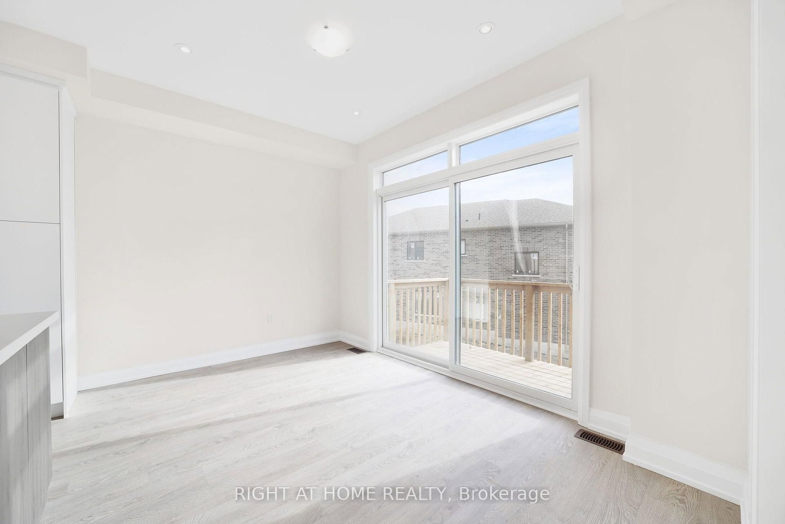 46 Bearberry Road • Springwater, ON photo 16