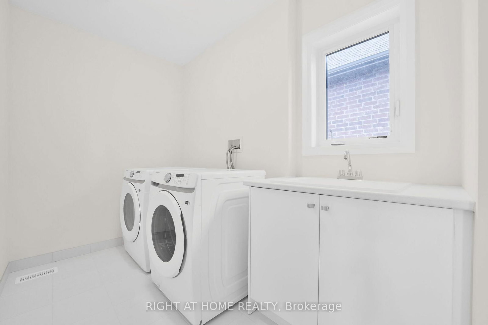 46 Bearberry Road • Springwater, ON photo 31