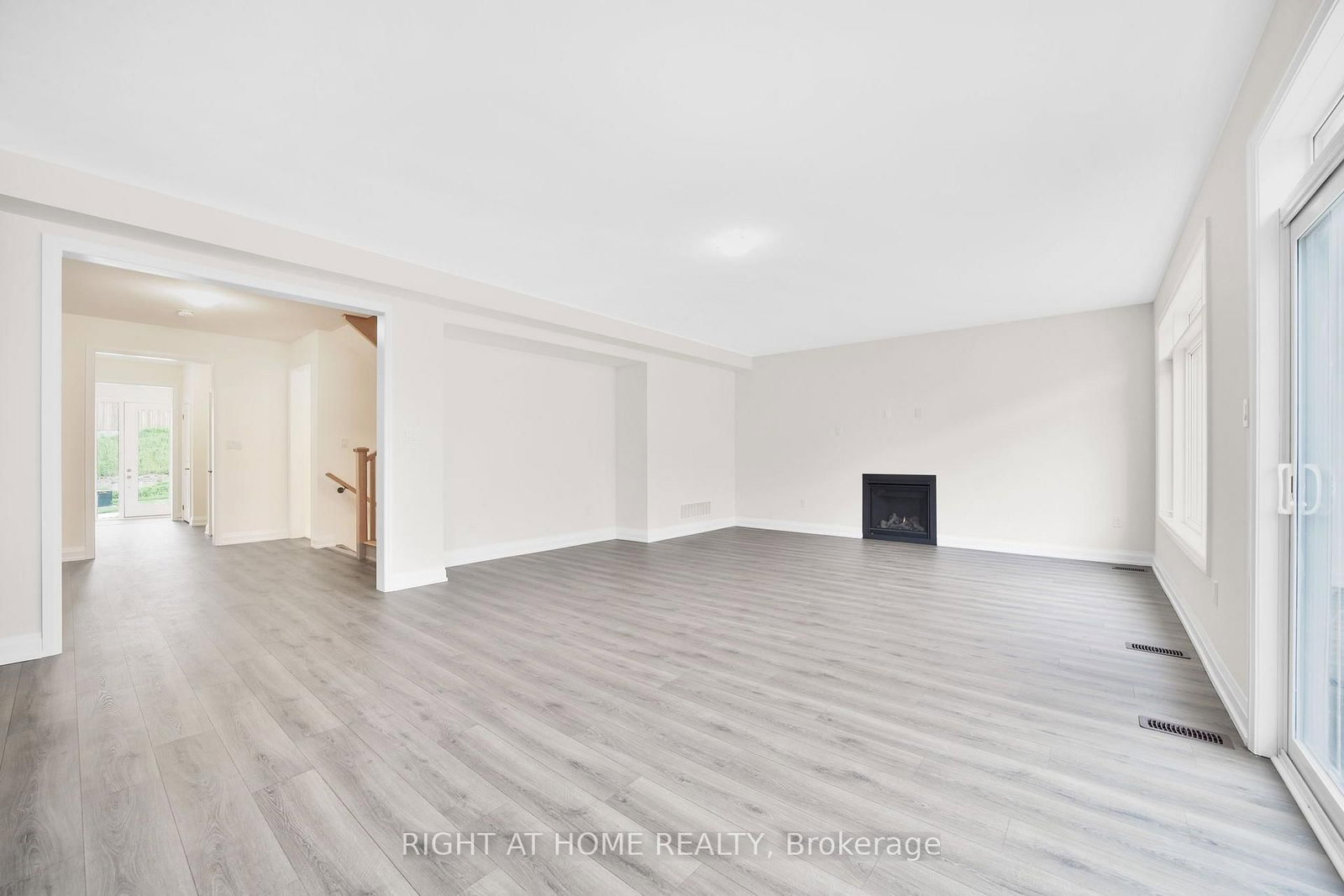 15 Calypso Avenue • Springwater, ON photo 13