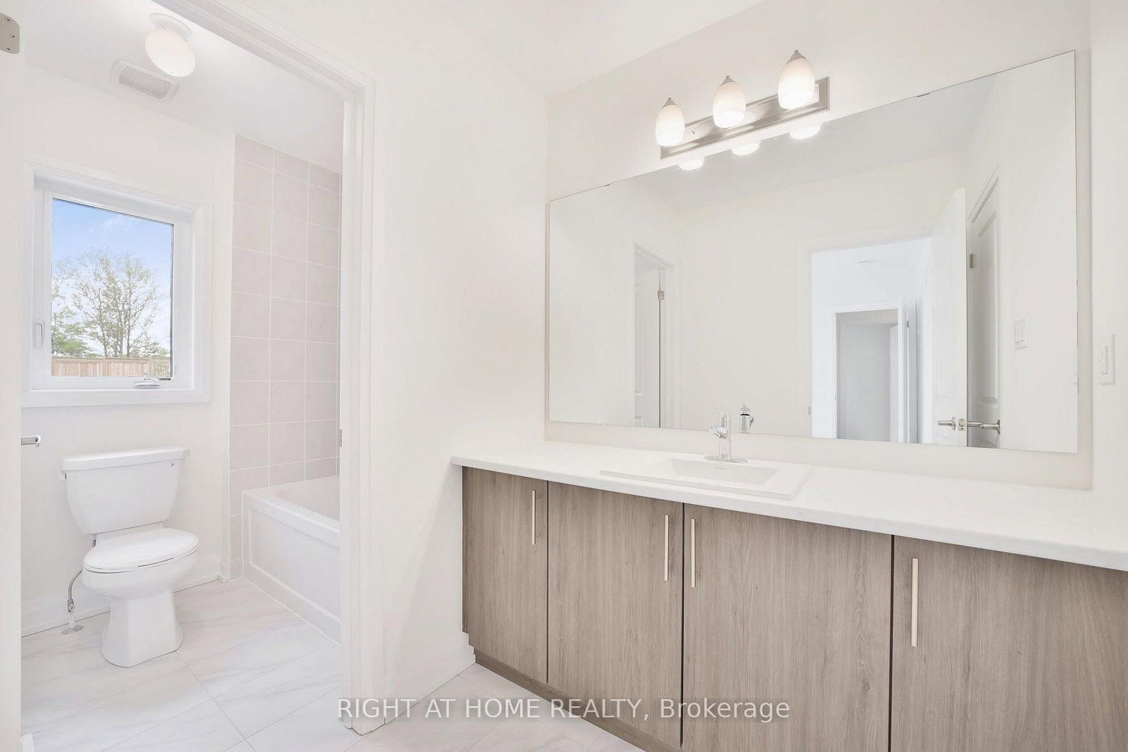 15 Calypso Avenue • Springwater, ON photo 24