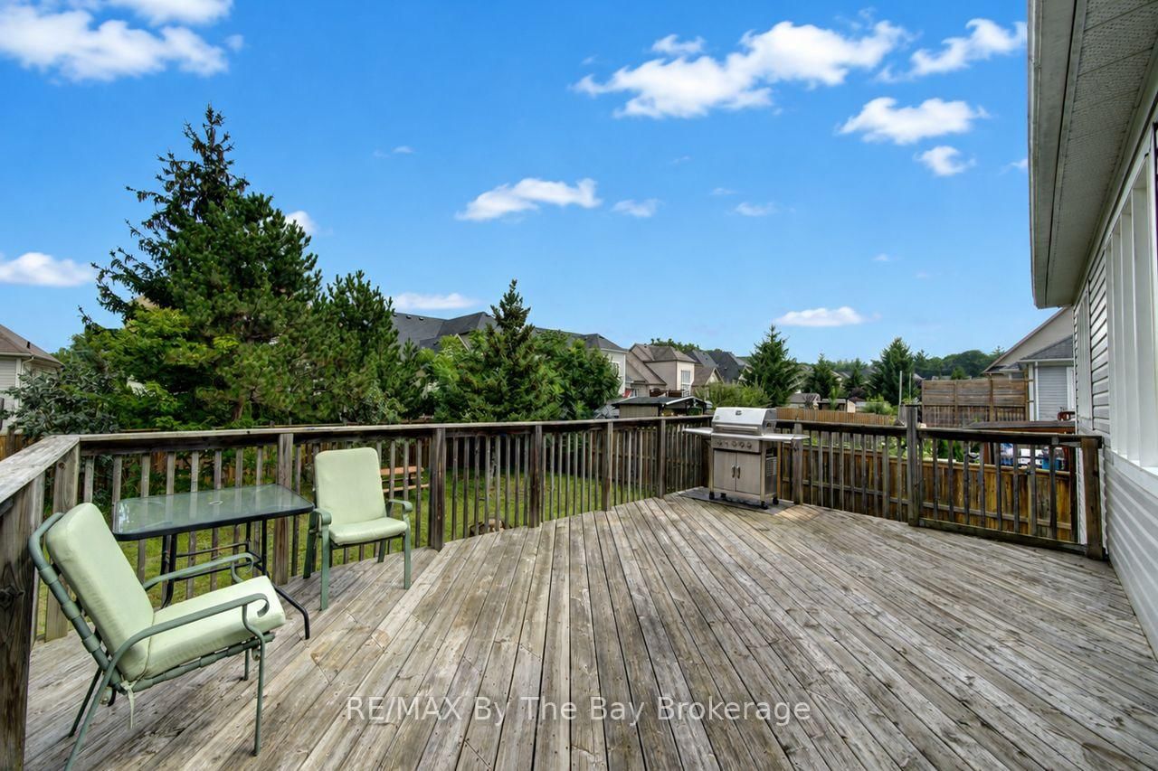 11 Grand Poplar Lane • Wasaga Beach, ON photo 10