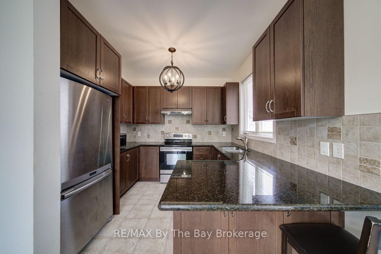 11 Grand Poplar Lane • Wasaga Beach, ON photo 14