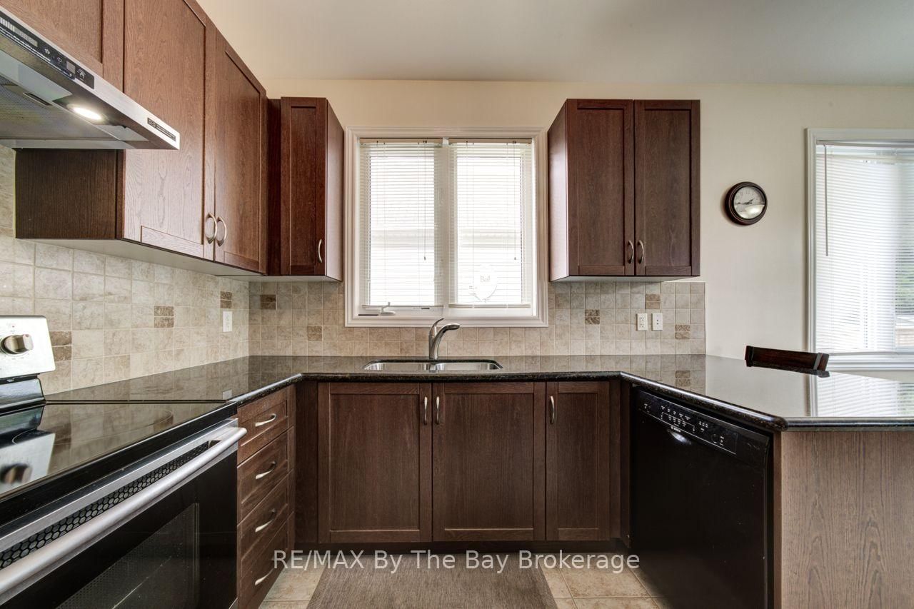 11 Grand Poplar Lane • Wasaga Beach, ON photo 15