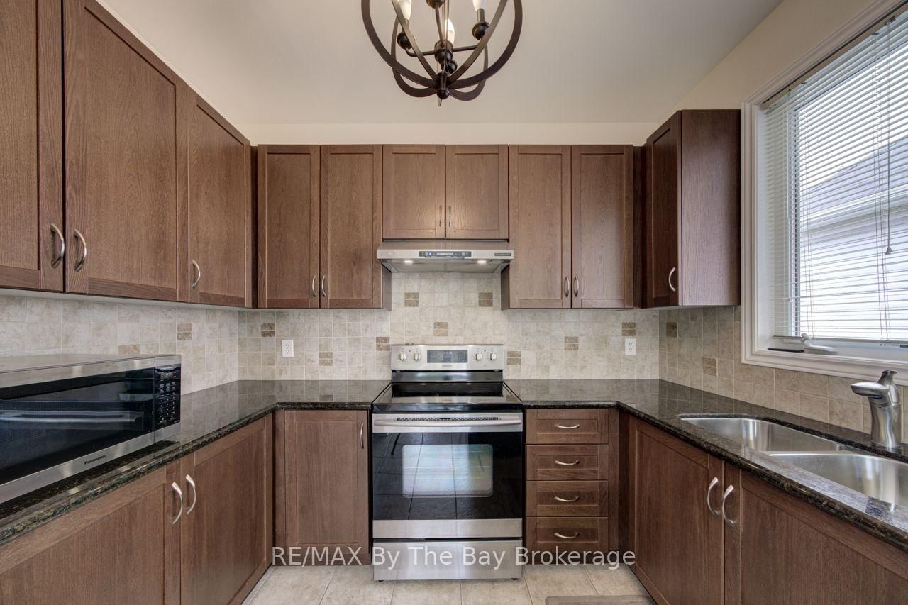 11 Grand Poplar Lane • Wasaga Beach, ON photo 17
